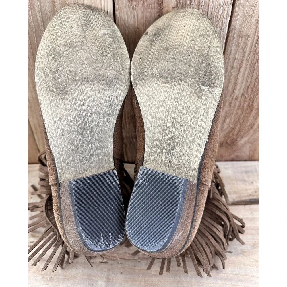 Minnetonka Suede Fringed Ankle Boots BOHO Studded Women's 8 HOBO Festival Brown